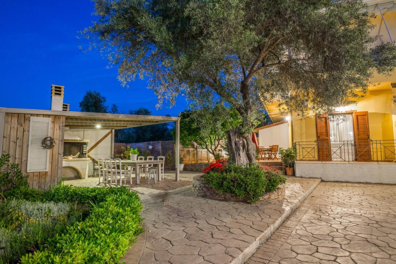 Averta Apartments Lefkada City Екстер'єр фото